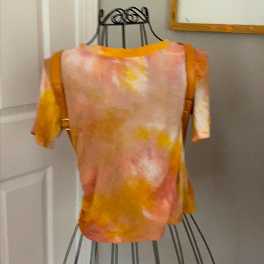 A tie dye top !